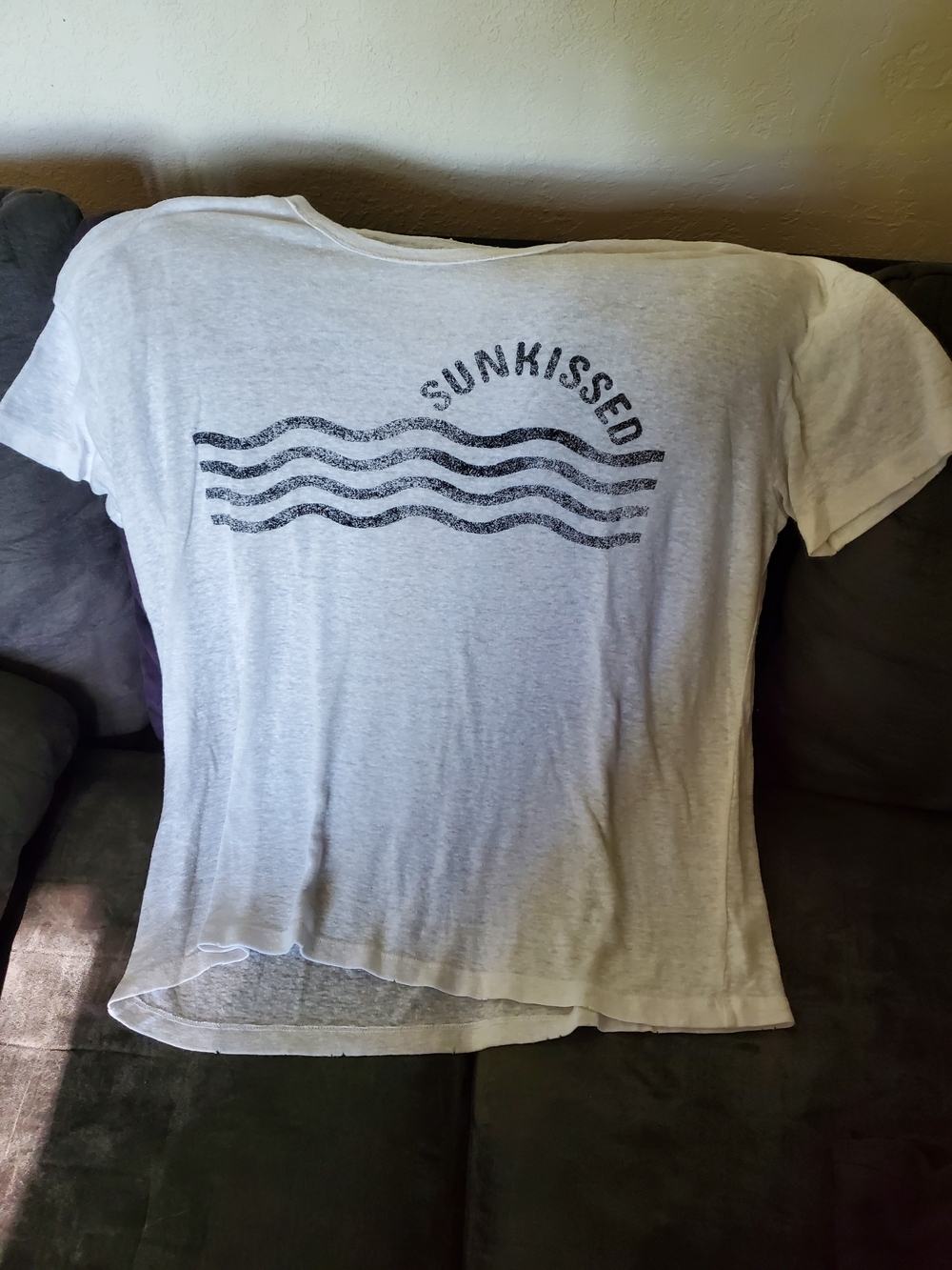 aerie Graphic Short Sleeve Tee in White
